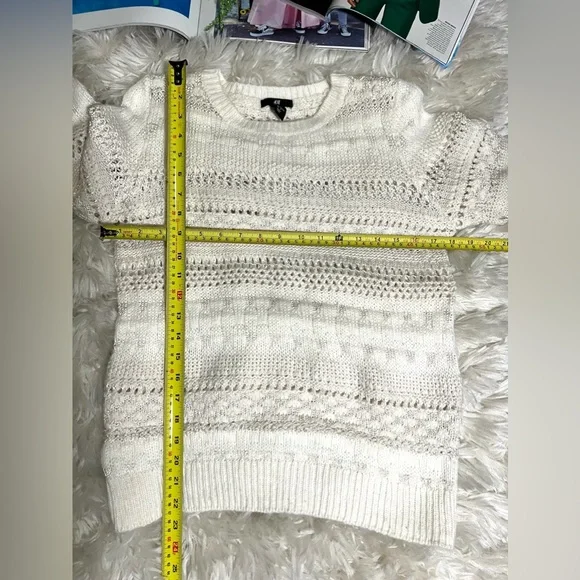 💕H&M Crew neck cream sweater - Picture 4 of 6